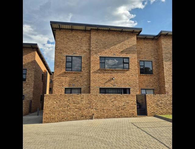 2 BEDROOM PROPERTY TO RENT IN RAVENSWOOD